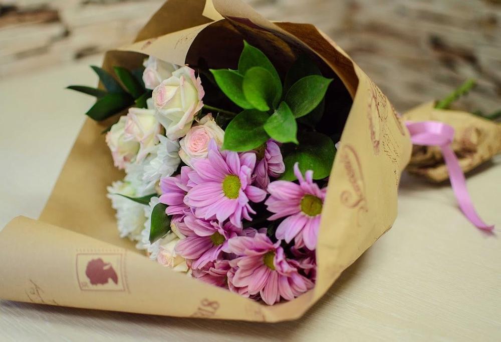 Букет цветов из: Розы и Хризантемы в Крымгиреевском