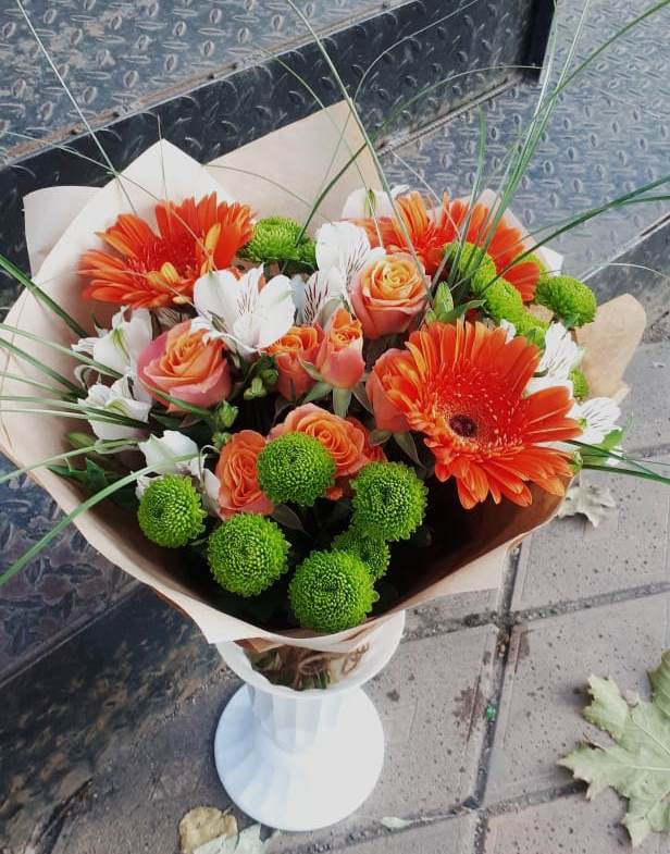 Букет цветов из: Герберы, Хризантемы, Альстромерии и Розы в Крымгиреевском