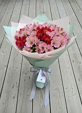 Букет цветов из:  Альстромерии в Крымгиреевском