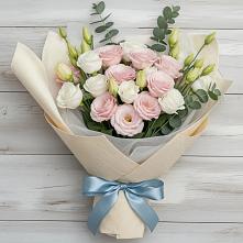 Букет цветов из:  Лизиантусы в Крымгиреевском