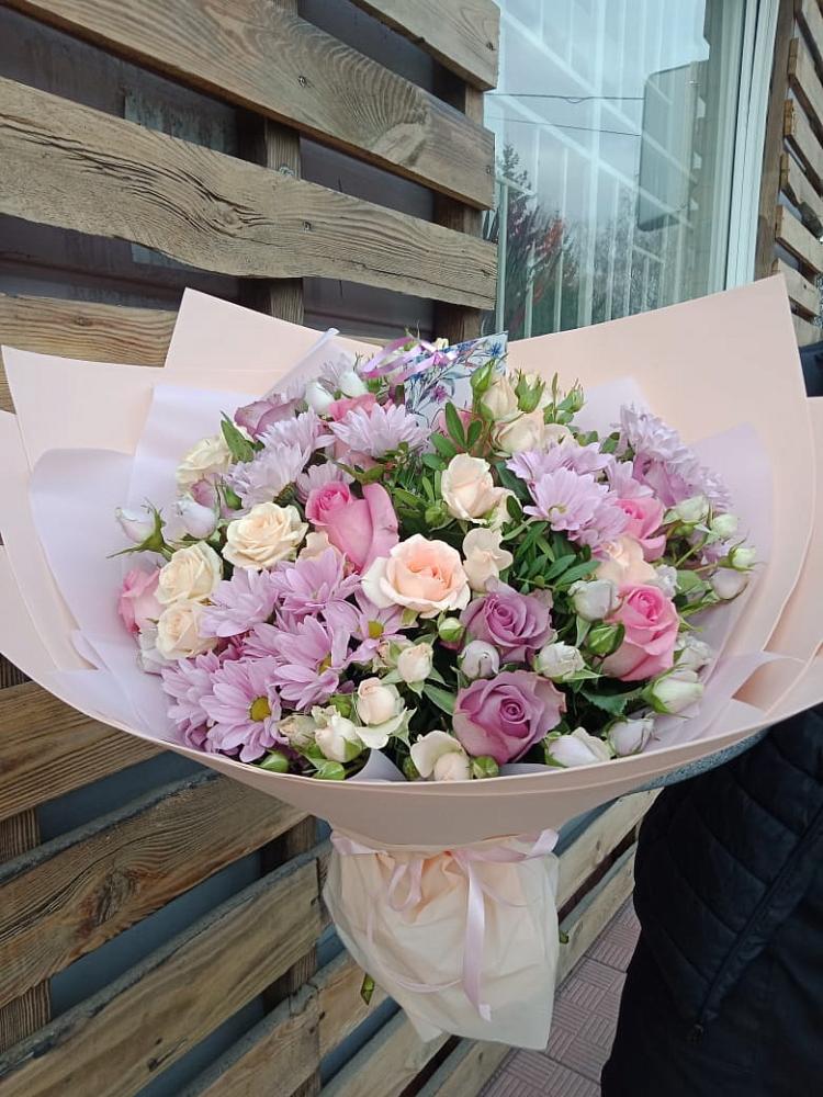 Букет цветов из: Розы и Хризантемы в Крымгиреевском