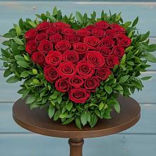 Цветочная композиция из Розы в виде сердца в Крымгиреевском