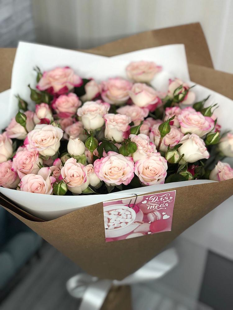 Букет цветов из: Розы в Крымгиреевском