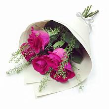 Букет цветов из:  Розы в Крымгиреевском