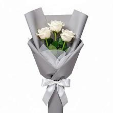 Букет 3 белые розы в Крымгиреевском