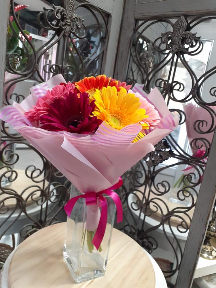 Букет цветов из: Герберы в Крымгиреевском