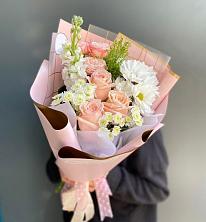 Букет цветов из:  Хризантемы и Розы в Крымгиреевском