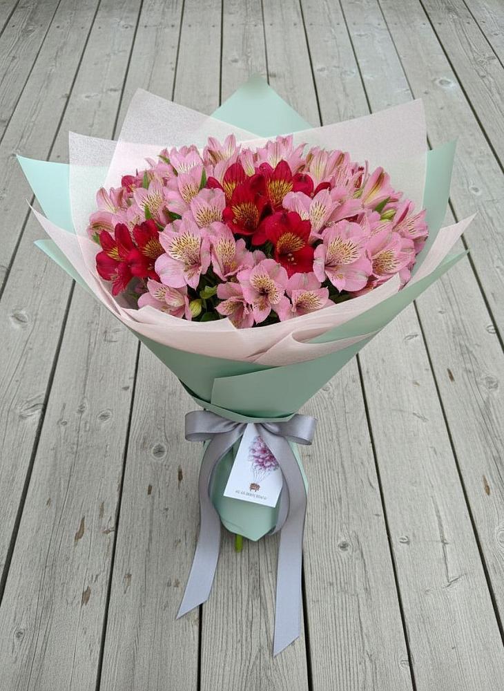 Букет цветов из: Альстромерии в Крымгиреевском