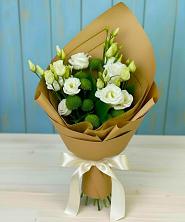 Букет цветов из:  Хризантемы и Лизиантусы в Крымгиреевском