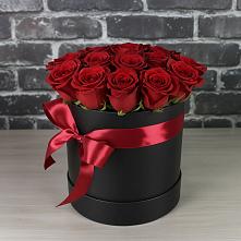 Цветочная композиция из Розы в шляпной коробке в Крымгиреевском