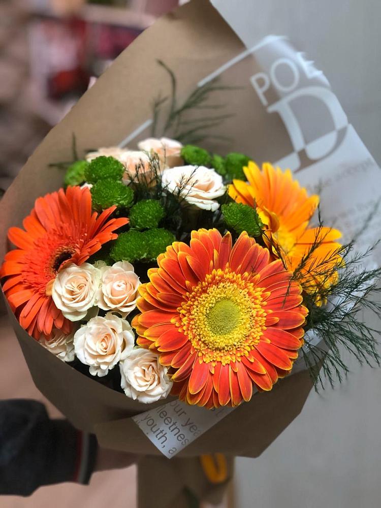 Букет цветов из: Герберы, Хризантемы и Розы в Крымгиреевском