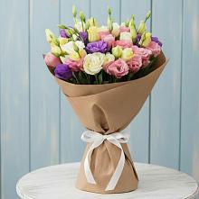 Букет цветов из:  Лизиантусы в Крымгиреевском