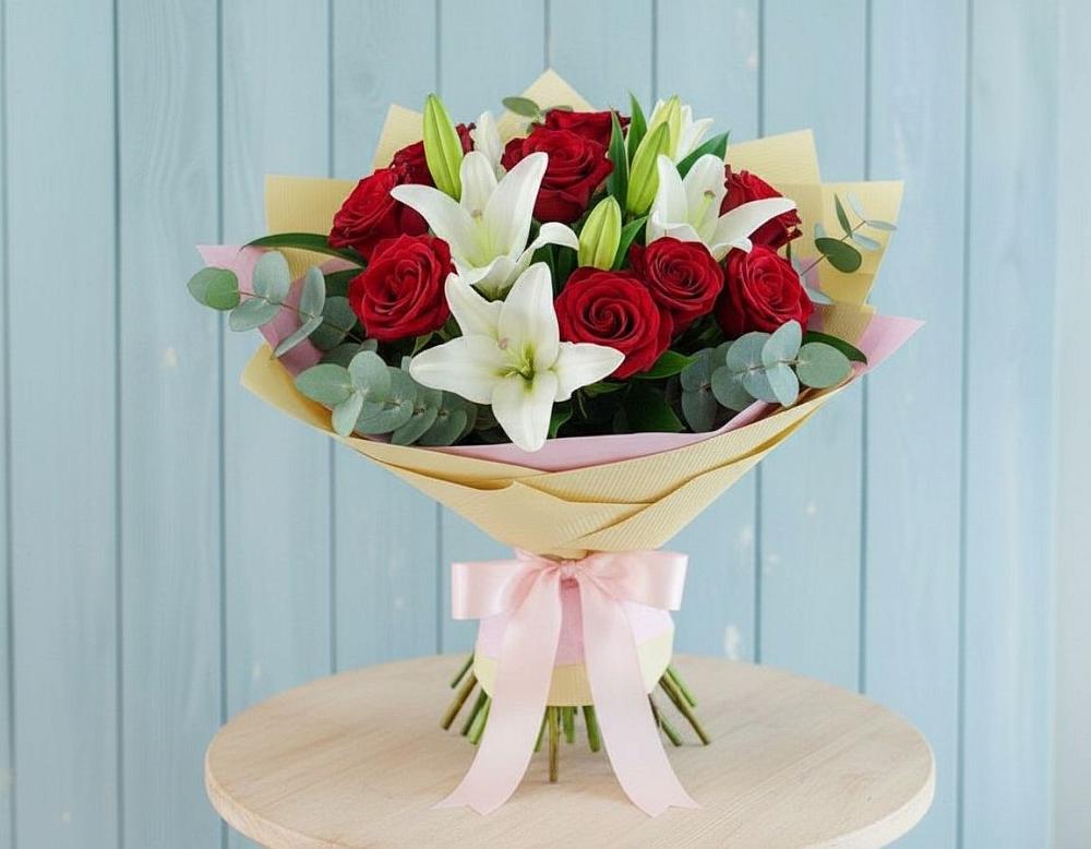 Букет цветов из: Лилии и Розы в Крымгиреевском